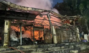 Kebakaran Hebat Melanda Pasar Tulikup Gianyar, 7 Kios Hangus