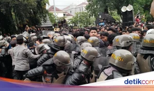 Ketua BEM UBK Mengaku Terima Rp 20 Juta dari Oknum Polisi Sebelum Aksi Demo