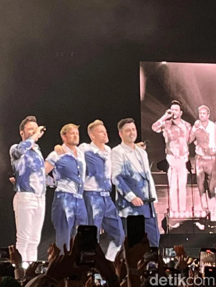 Konser Westlife di Jakarta: Kekecewaan Penonton dan Respons Panitia