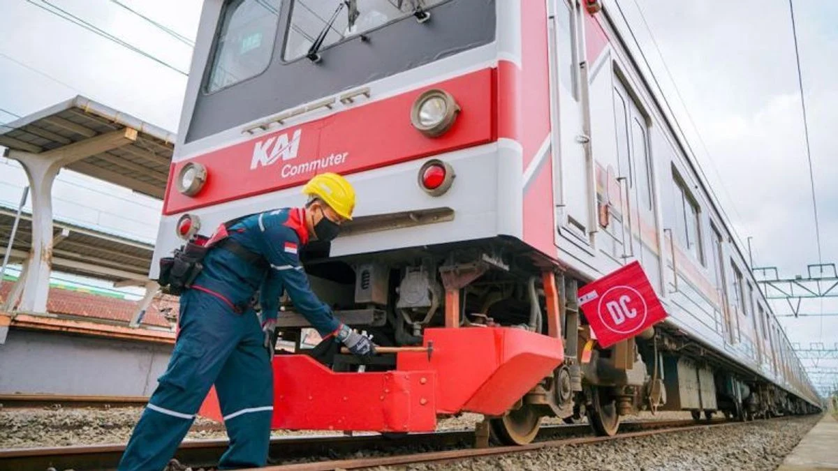 KRL Commuter Line Hadapi Kepadatan, KAI Siapkan Langkah untuk Meningkatkan Kenyamanan