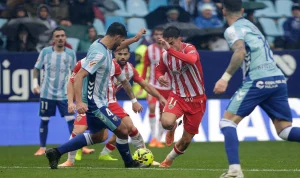 Málaga dan Almería Bermain Imbang, Pertarungan Sengit di Playoff LaLiga