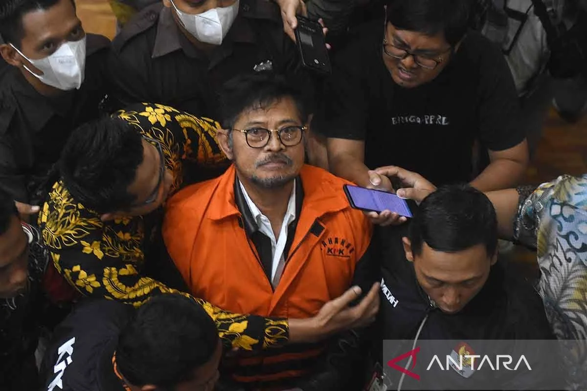 Mantan Pejabat Pemerintah AS Siap Mengungkap Kebenaran tentang Kehidupan Intelijen Non-Manusia