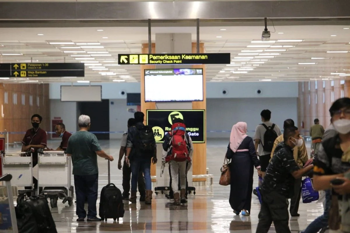 Misteri Kematian Sekretaris Dinas di Bandara Juanda: Pria Bermasker dan Teka-Teki