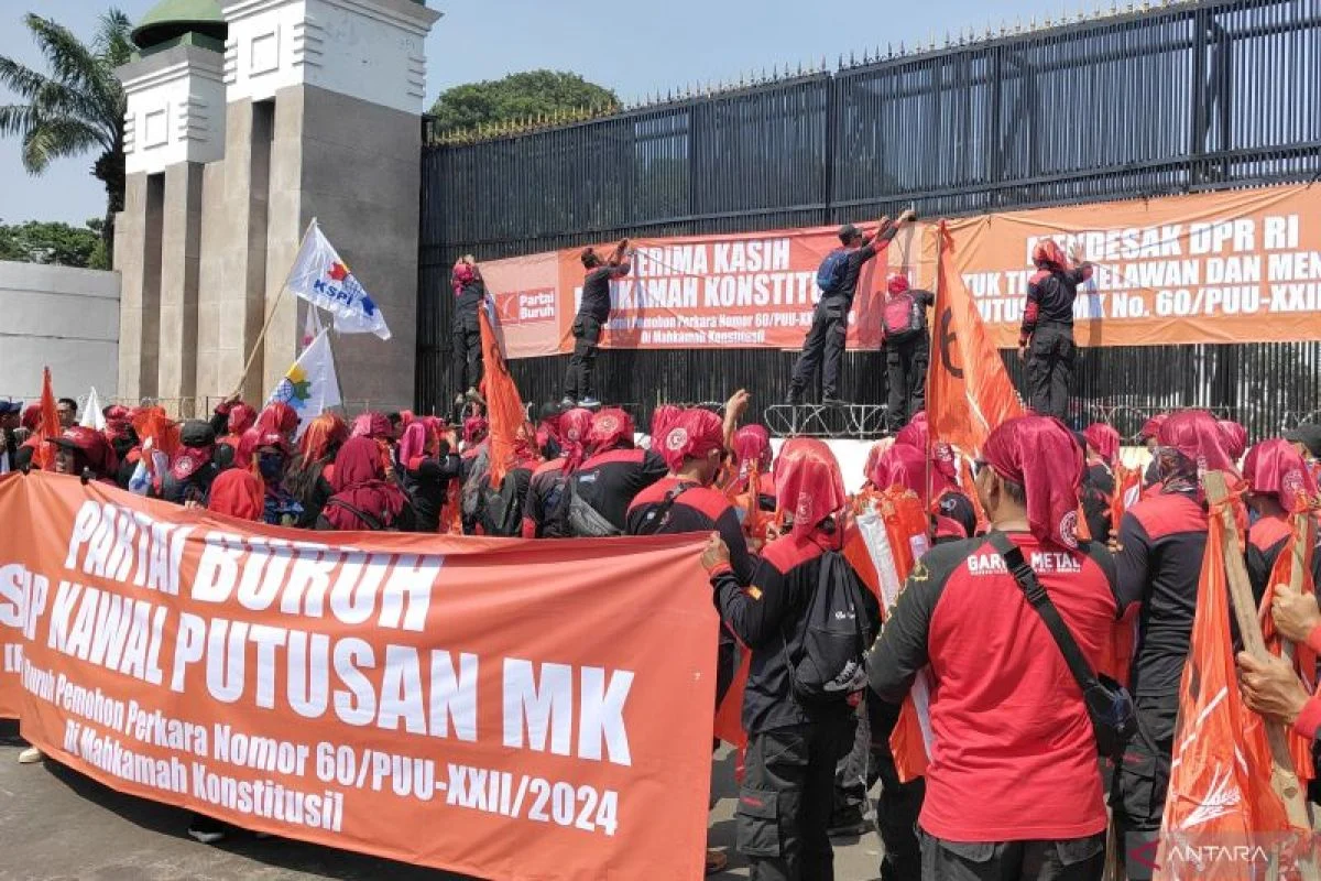 Partai Buruh Menghadapi Perpecahan Internal: Sekjen dan 1,3 Juta Anggota Mundur