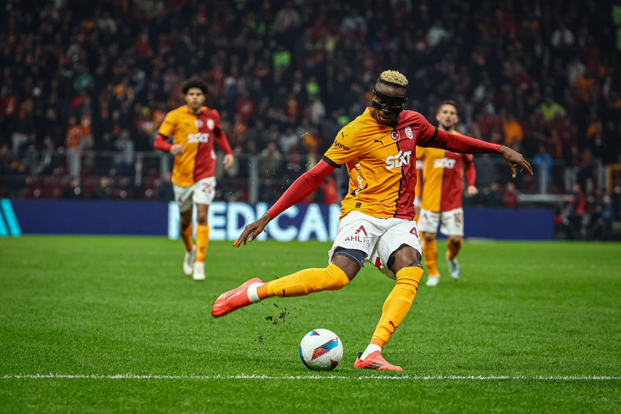 Perebutan Victor Osimhen: Manchester United vs Galatasaray