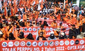Perjuangan Partai Buruh dan Kasus Buruh di Indonesia