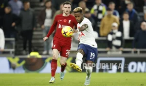Persaingan Sengit di Dunia Sepak Bola: Liverpool dan Tottenham Berebut Pemain Muda