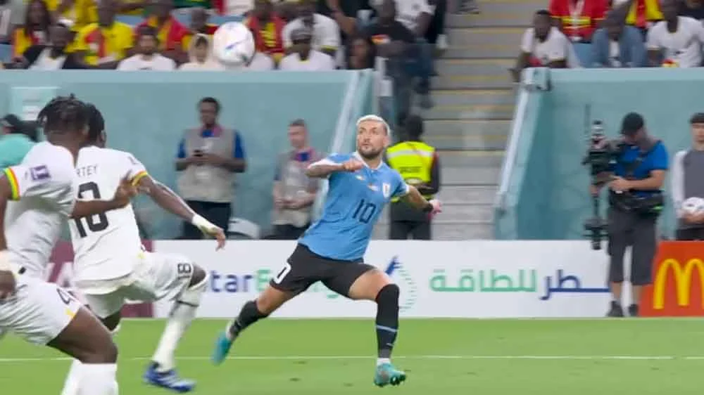 Pertandingan Sengit di Piala Dunia: Uruguay Berhasil Menyelamatkan Diri dari Kekalahan Melawan Arab Saudi
