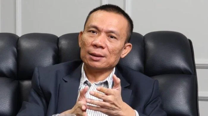 Rismon Sianipar Hadirkan Buku 'Otentikasi Ijazah Joko Widodo' Sebagai Wujud Tanggung Jawab Moral