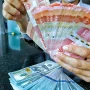 Rupiah Menguat, Dolar AS Ditekan ke Rp 17.926