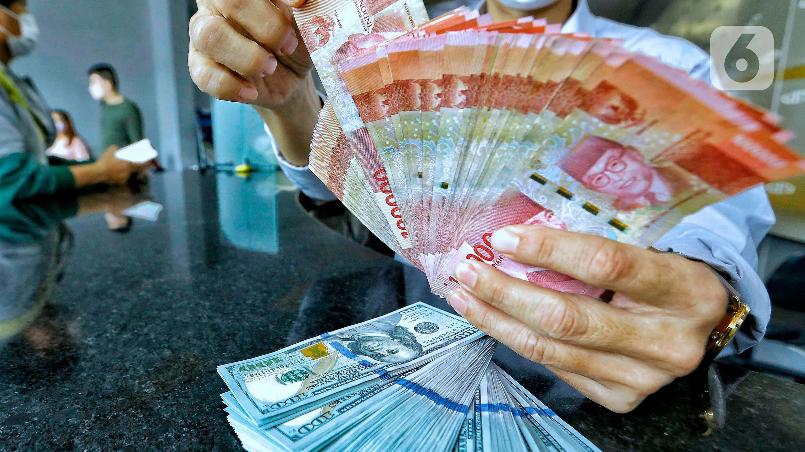 Rupiah Menguat, Dolar AS Ditekan ke Rp 17.926