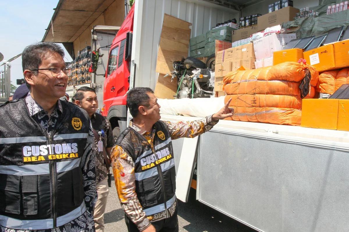 Skandal Suap di Direktorat Jenderal Bea dan Cukai: Penyelundupan Rokok Ilegal dan Dugaan Penerimaan Uang