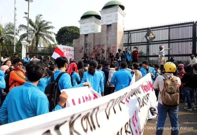 Titik Demo Jakarta Hari Ini: Aksi Mahasiswa dan Integrasi KRL Gambir