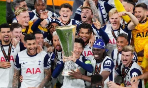 Tottenham Hotspur Bersiap Menghadapi Masa Depan Cerah dengan Marcos Senesi dan Jan Paul van Hecke