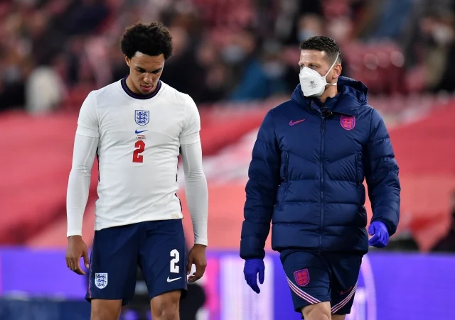 Trent Alexander-Arnold Dicoret dari Timnas Inggris, Apa Penyebabnya?