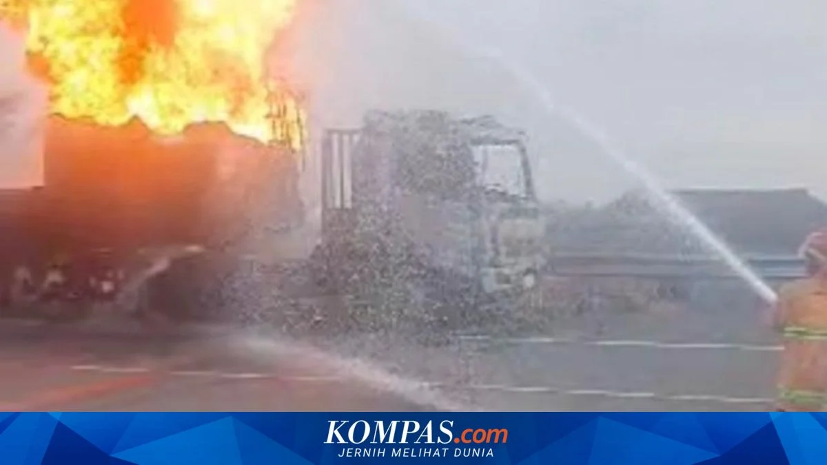 Truk Tangki BBM Terbakar di Tol Cisumdawu, Penyebab Diduga Panas Berlebih pada Rem Belakang
