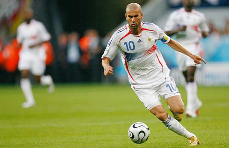 Zinédine Zidane: Dari Marseille ke Puncak Sepak Bola Dunia