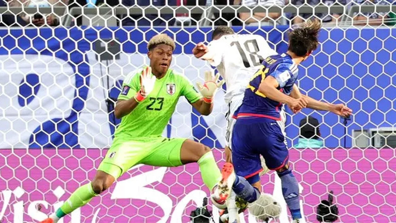 Zion Suzuki, Penjaga Gawang Jepang yang Membuat Brasil Berjuang