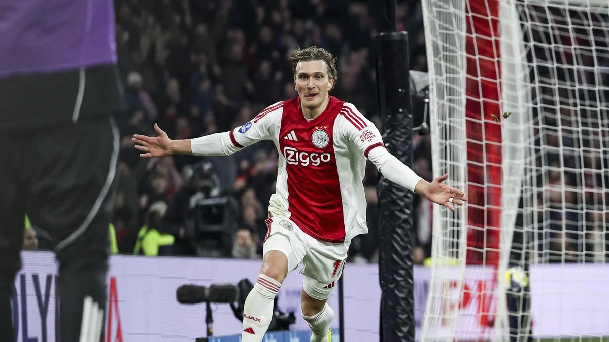 Ajax dan Celtic Berlomba Rekrut Pemain Muda, Serta Update Terbaru Dunia Sepakbola