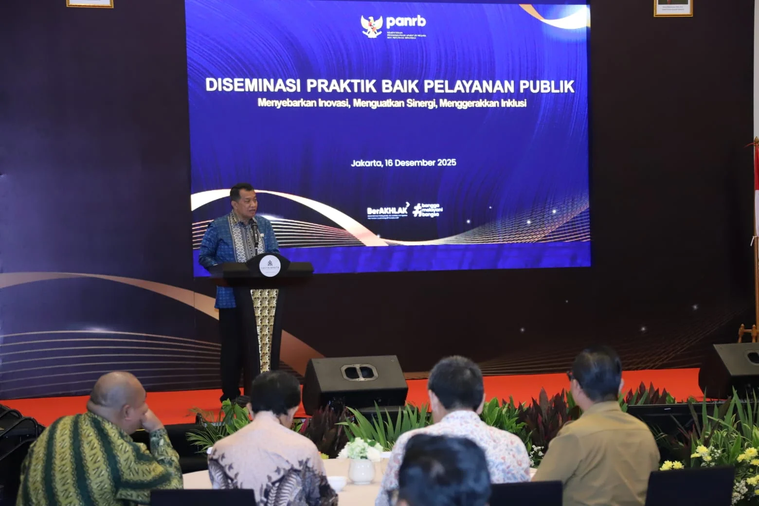 Aparatur Sipil Negara: Inovasi dan Profesionalisme dalam Pelayanan Publik