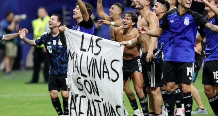 Argentina Hadapi Sanksi FIFA Atas Spanduk Falkland