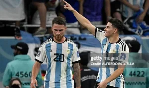 Argentina Tumbang Switzerland Berkat Gol Alexis Mac Allister dan Julian Alvarez