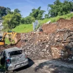 Bencana Longsor di Gegerkalong Bandung: Empat Bangunan Hancur, Warga Mengungsi