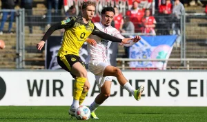Borussia Dortmund Hadapi Rot-Weiß Oberhausen dalam Laga Uji Coba Borussia Dortmund Hadapi Rot-Weiß Oberhausen dalam Laga Uji Coba