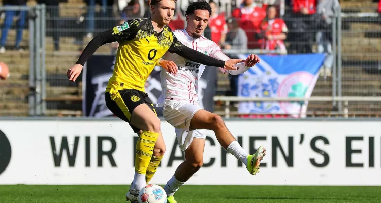 Borussia Dortmund Hadapi Rot-Weiß Oberhausen dalam Laga Uji Coba Borussia Dortmund Hadapi Rot-Weiß Oberhausen dalam Laga Uji Coba