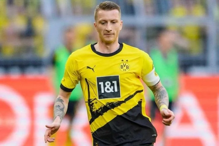 Borussia Dortmund Sambut Pre-Musim dengan Tur ke Jepang, Sementara Arsenal Mempersiapkan Diri untuk Menghadapi Mereka
