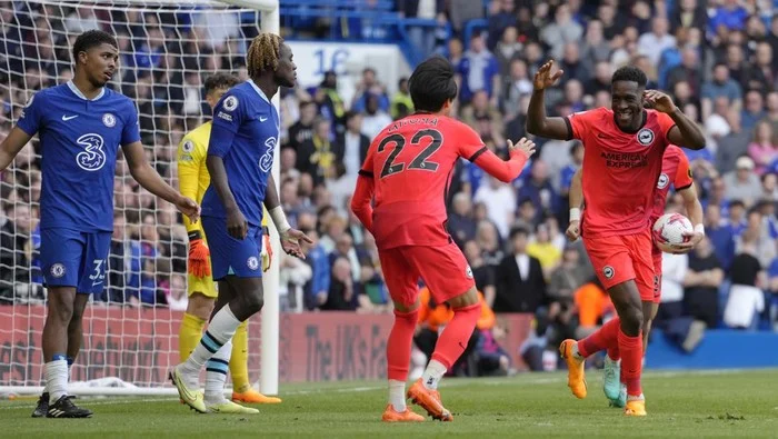 Chelsea Sambut Kedatangan Danny Welbeck dan Jordan Henderson