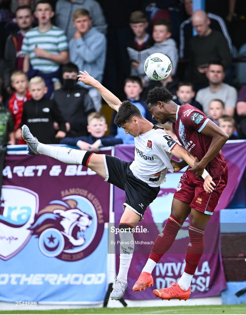 Drogheda United Menang Dramatis Atas Dundalk, Laga Sengit di SSE Airtricity Men's First Division
