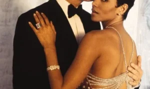 Dunia Casino Royale: Dari Halle Berry Hingga James Bond, Apa yang Sedang Terjadi?