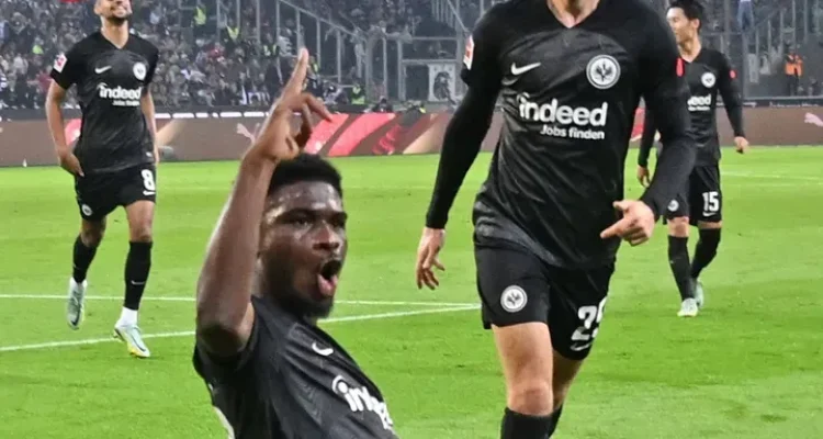 Eintracht Frankfurt Mengukuhkan Diri di Sepak Bola Jerman dengan Penandatanganan Pemain Muda Berbakat