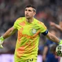 Emiliano Martínez Tidak Dijual: Aston Villa Tutup Pintu Transfer ke Juventus