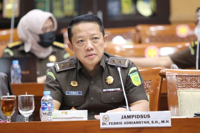 Febrie Adriansyah: Jampidsus yang Diduga Terlibat Kasus Korupsi dan Penggeledahan Kafe Mewah