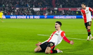 Feyenoord Raih Kemenangan 3-1 atas Club Brugge Berkat Gol Shaqueel van Persie Feyenoord Raih Kemenangan 3-1 atas Club Brugge Berkat Gol Shaqueel van Persie