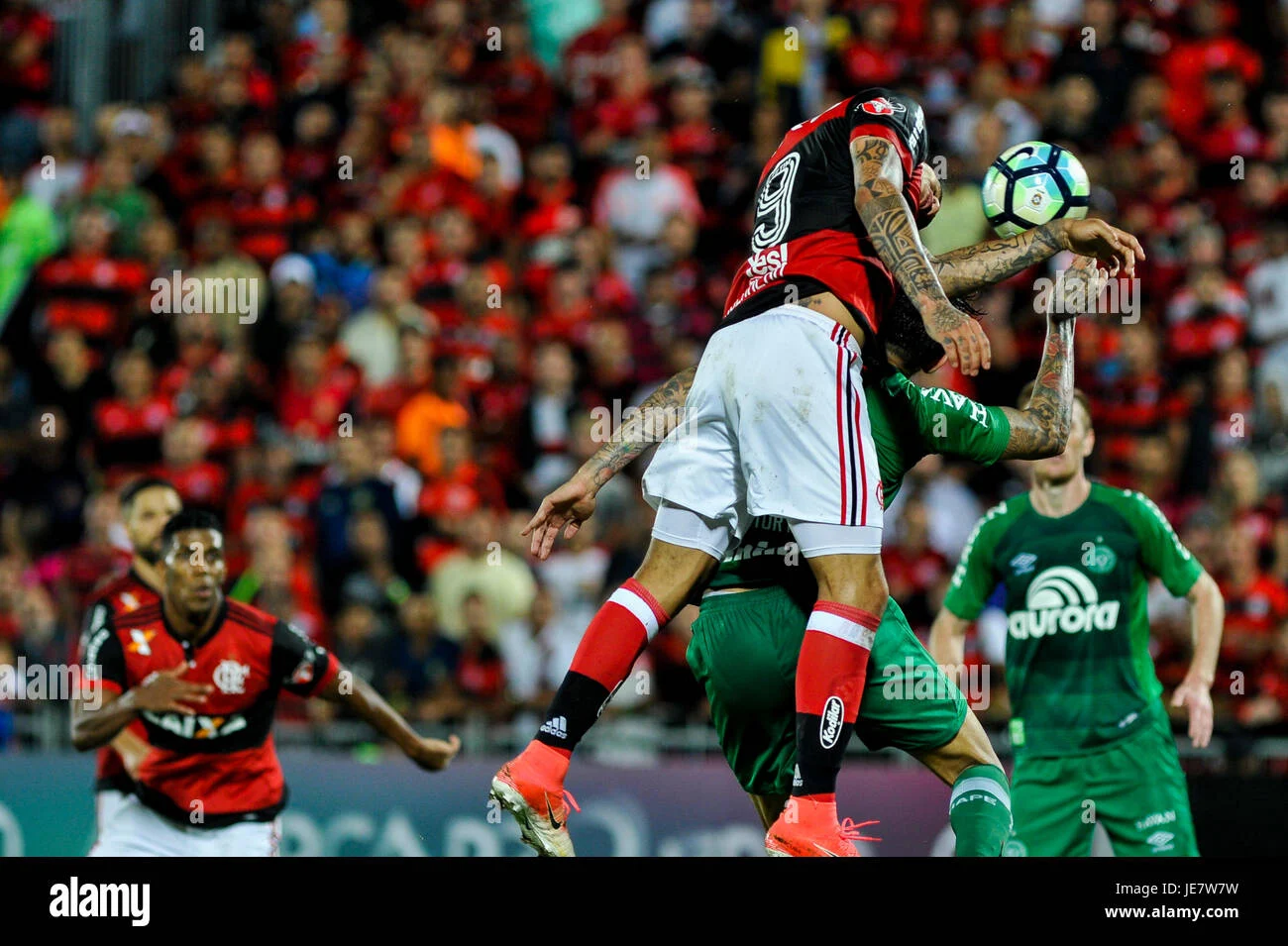 Flamengo vs Chapecoense: Kemenangan Telak dan Kontroversi di Luar Lapangan