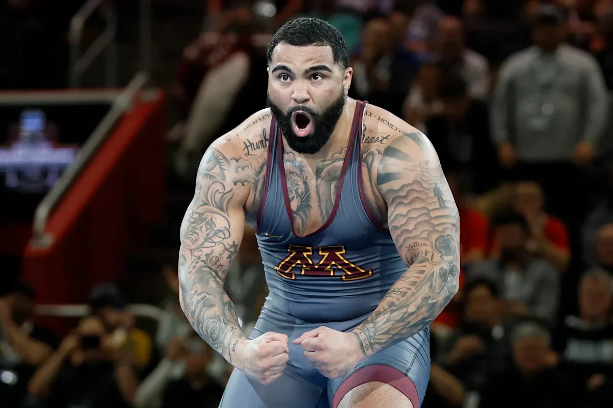 Gable Steveson Siap Menggebrak Debut UFC, Sementara itu Mike Rowe Tuntut Discovery