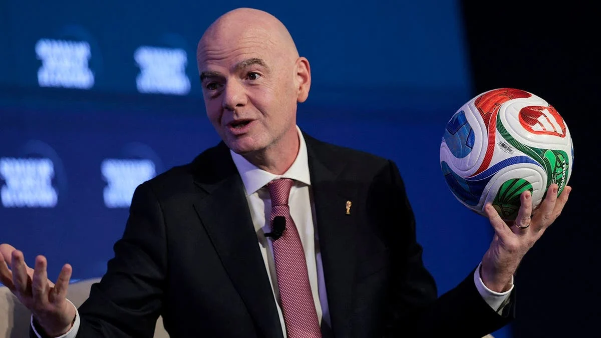 Gianni Infantino Menghadapi Kritik Keras atas Rencana Jual Saham Piala Dunia