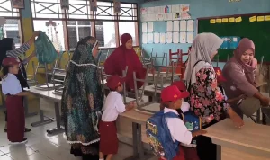 Hari Pertama Masuk Sekolah: Kepadatan Lalu Lintas dan Antusiasme Orang Tua