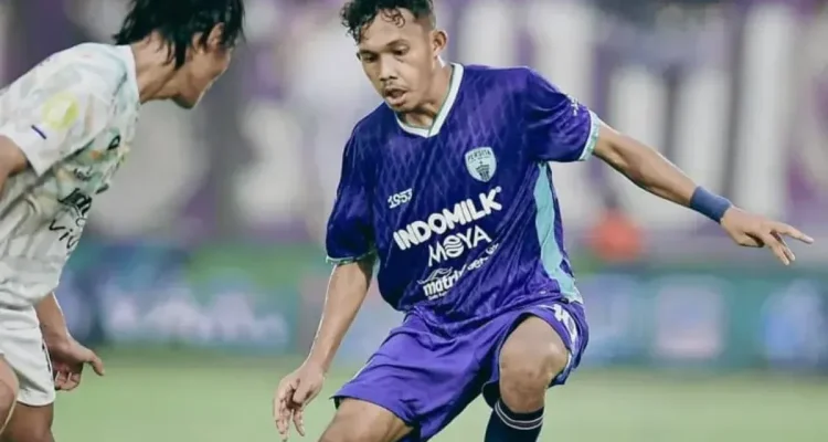 Ikhwan Tanamal Bergabung dengan Persib Bandung: Rekrutan Misterius yang Siap Menghadapi Persaingan Sengit