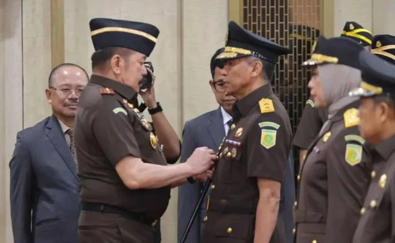 Jaksa Agung ST Burhanuddin Melantik Pejabat Baru, Sementara Febrie Adriansyah Diperiksa