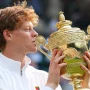 Jannik Sinner Menjadi Pusat Perhatian di Wimbledon