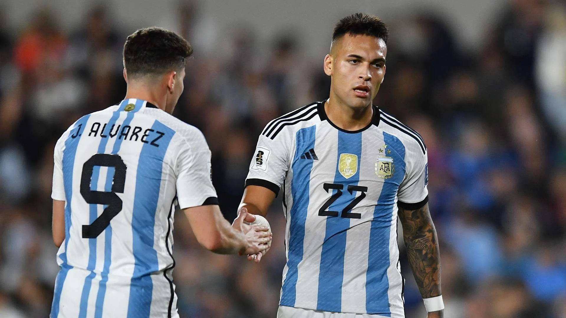 Julian Alvarez: Antara Pemain yang Diburu dan Krisis Lini Depan Argentina