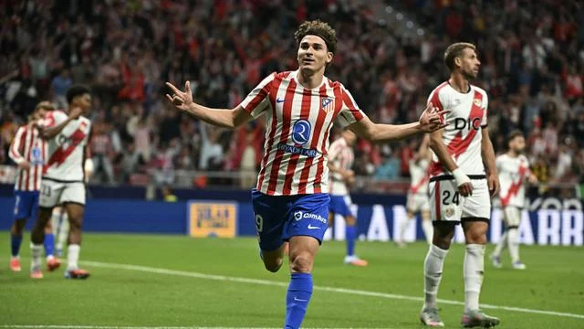 Julian Alvarez Berusaha Memaksa Hengkang ke Barcelona, Atletico Madrid Tetap Bergeming
