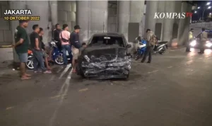 Kasus Korupsi dan Kecelakaan Mobil Mewarnai Berita Hari Ini