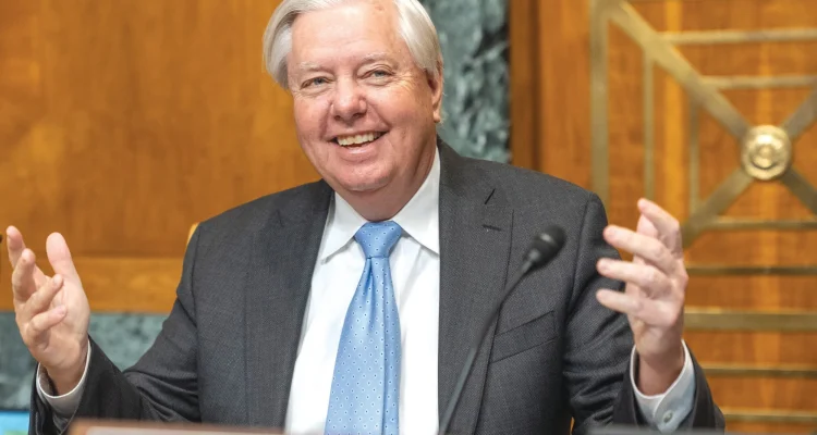 Kematian Sen. Lindsey Graham: Dampak pada Kancah Dunia dan Pemilu AS