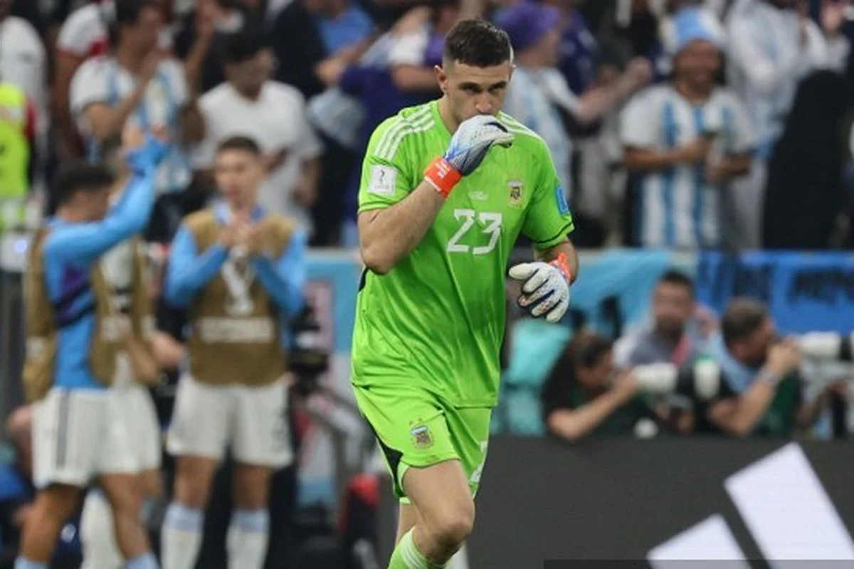 Kiper Argentina Emiliano Martinez Pertimbangkan Masa Depan di Timnas