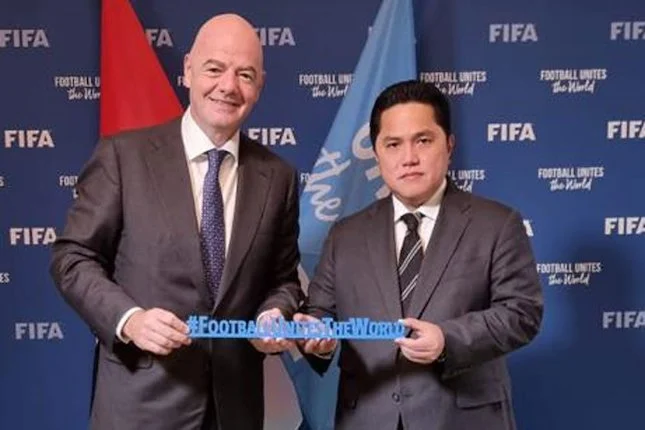 Kontroversi Sepak Bola Dunia: Infantino Didesak Mundur, Piala Dunia 2030 Akan Jadi 64 Tim?